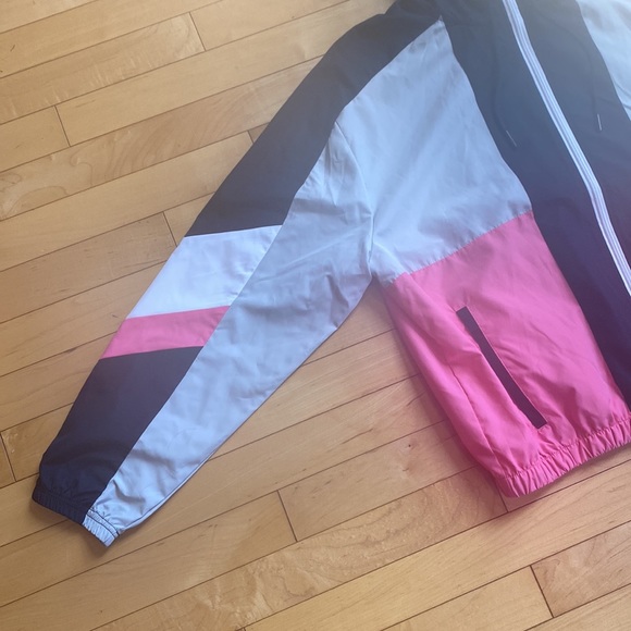 Betsey Johnson Performance Colorblocked Wind Breaker - Picture 2 of 10